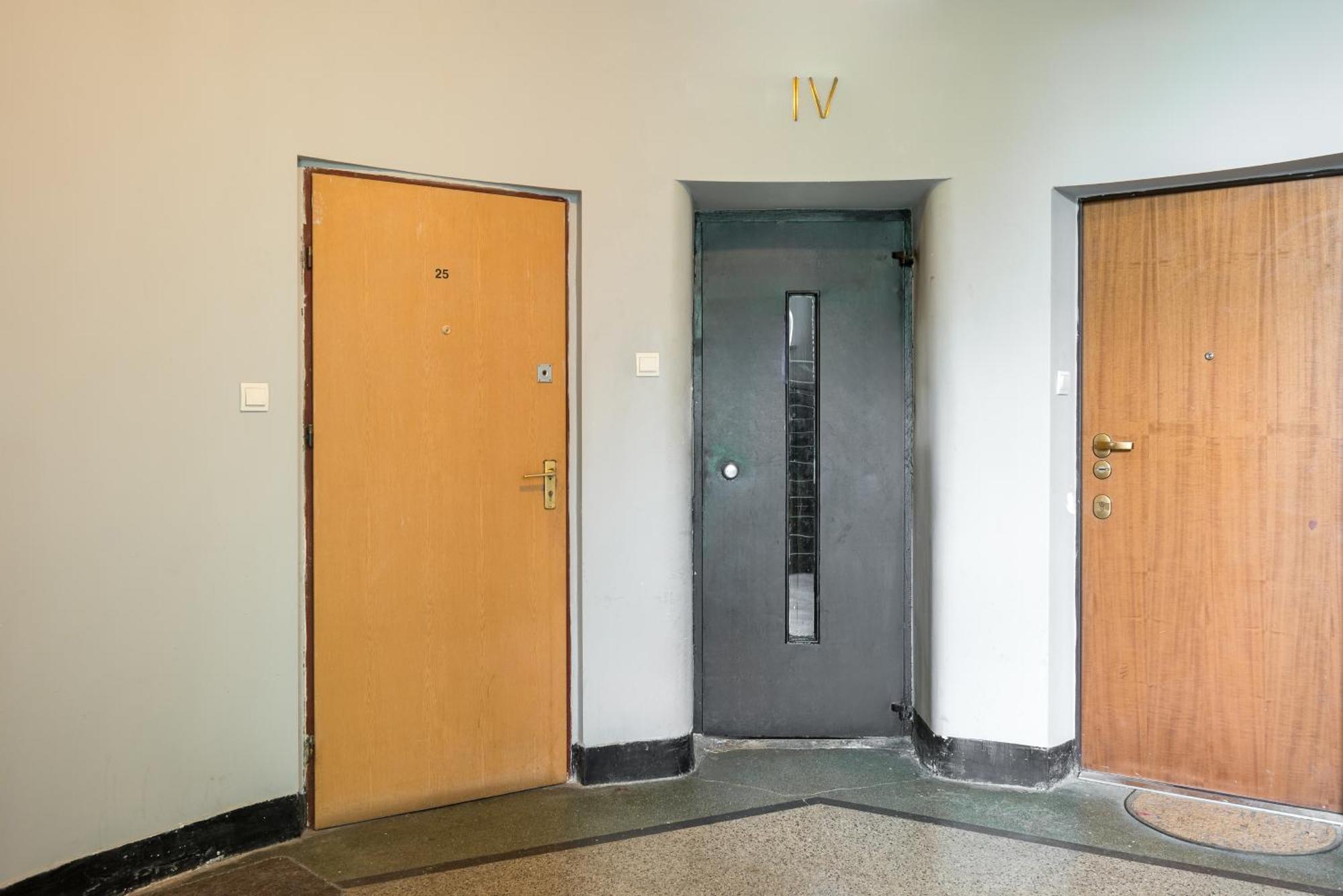 Wola Ratusz Homely Apartment وارسو المظهر الخارجي الصورة